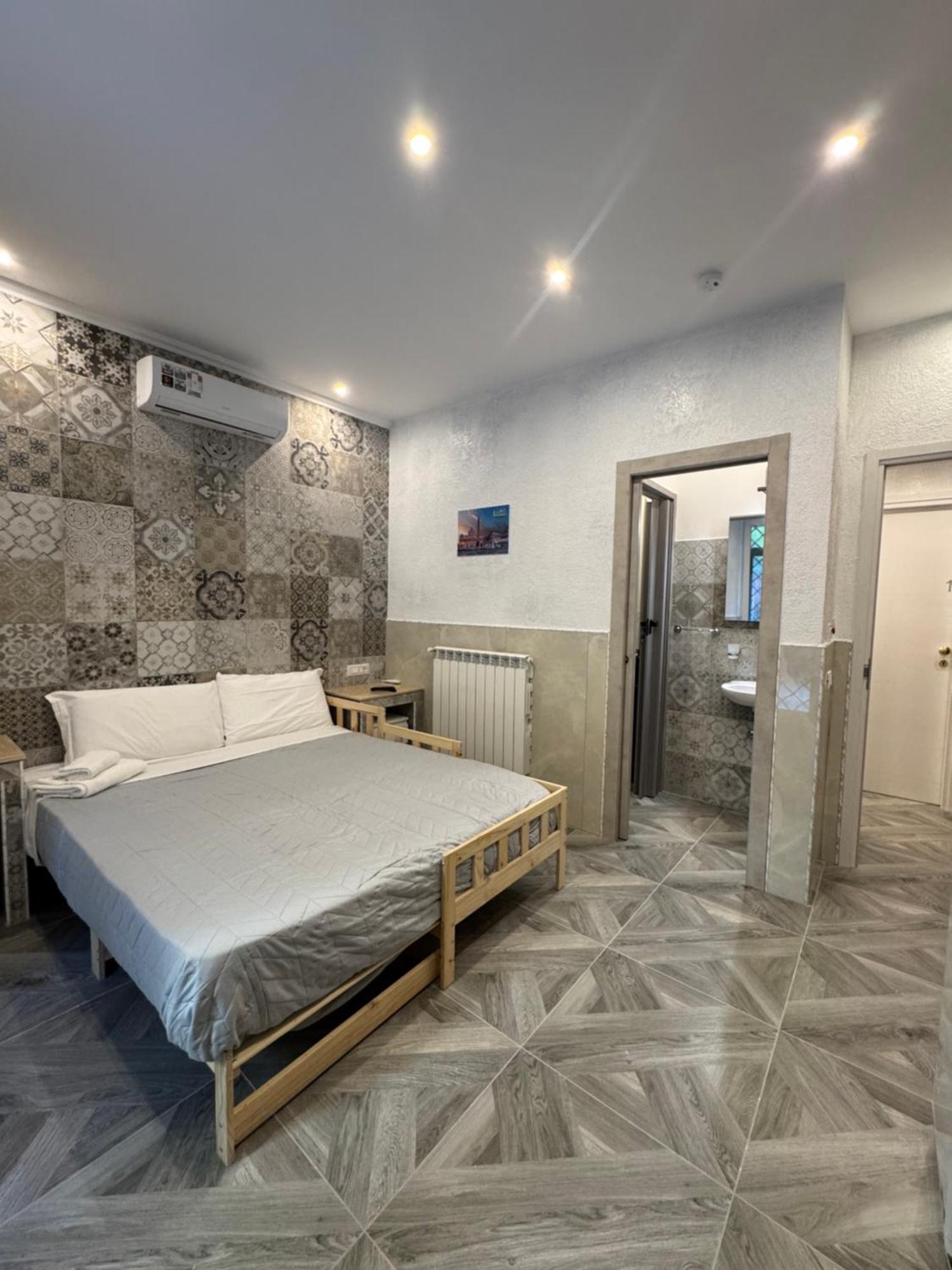 Luxor Eco Roma Casa E Appartamento Per Vacanze In Centro Piazza Bologna, Colosseo, Piazza Di Spagna, Vaticano, San Pietro, Sapienza, Fontana Di Trevi, Piazza Navona, Trastevere, Tiburtina, Termini, Aeroporto Екстериор снимка