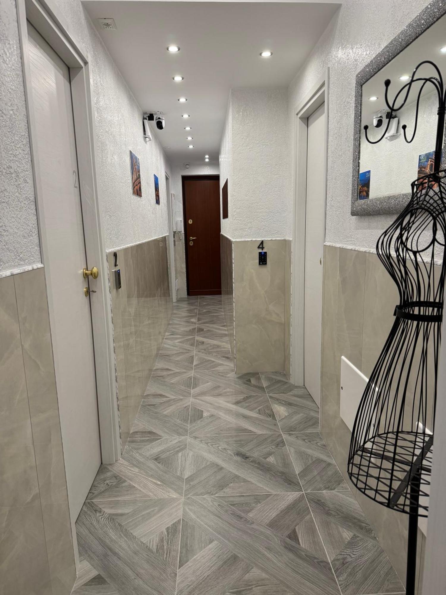 Luxor Eco Roma Casa E Appartamento Per Vacanze In Centro Piazza Bologna, Colosseo, Piazza Di Spagna, Vaticano, San Pietro, Sapienza, Fontana Di Trevi, Piazza Navona, Trastevere, Tiburtina, Termini, Aeroporto Екстериор снимка